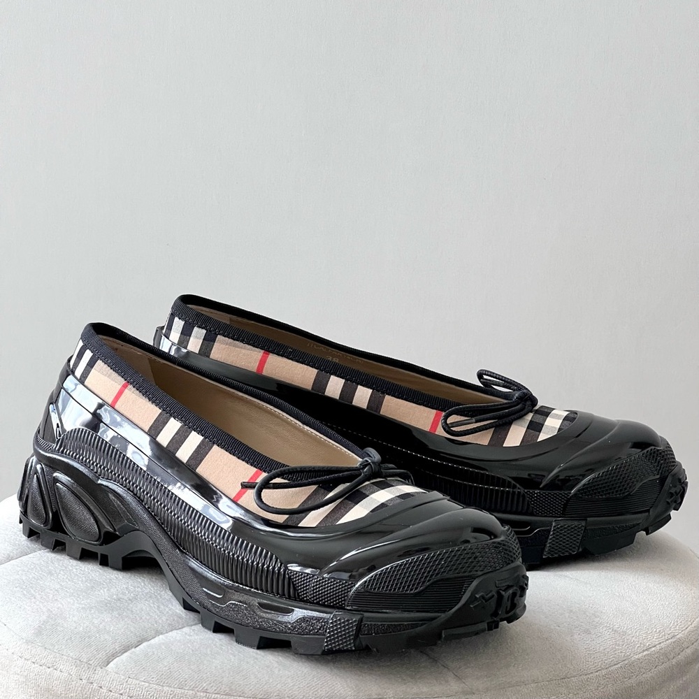 Burberry Black Patent & Beige Nova Check Chunky Ballet Flats